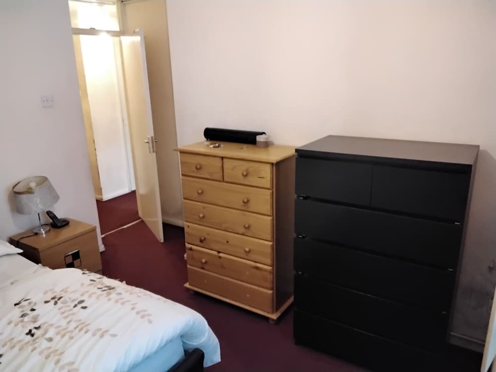 1-bed Apt in Wembley Park,close to Stadium & Arena view 5