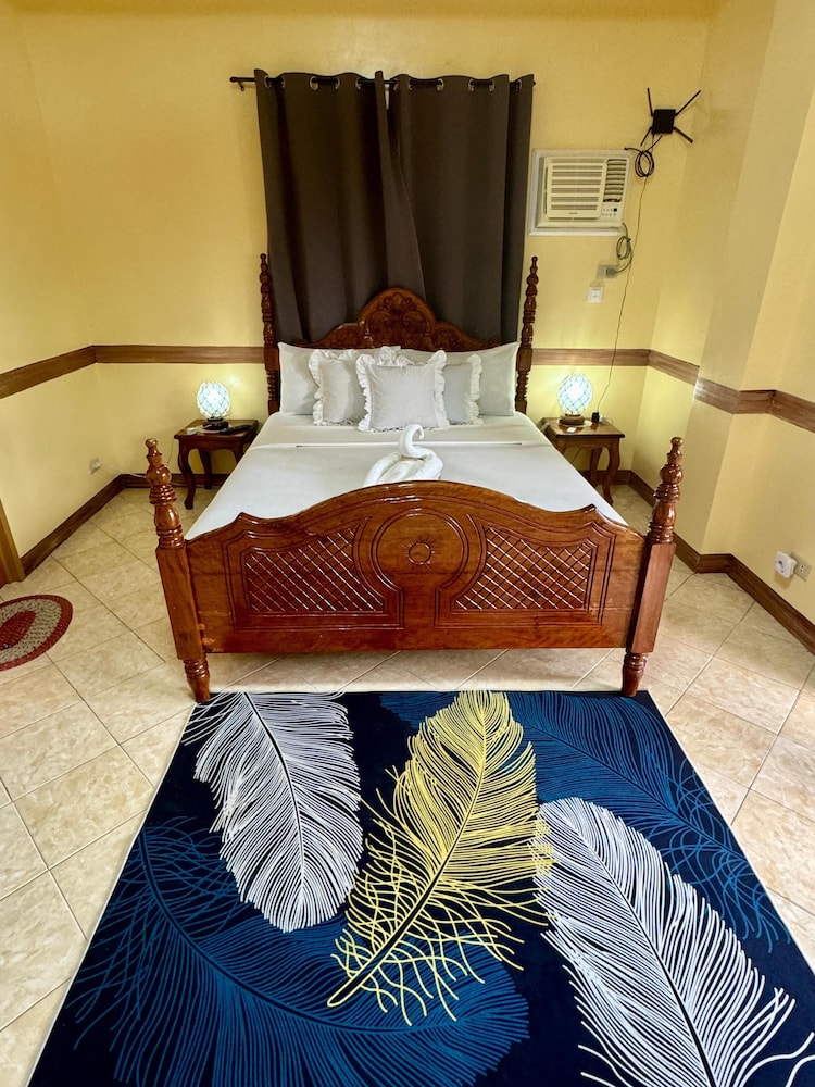 Ocean Breeze Inn Boracay