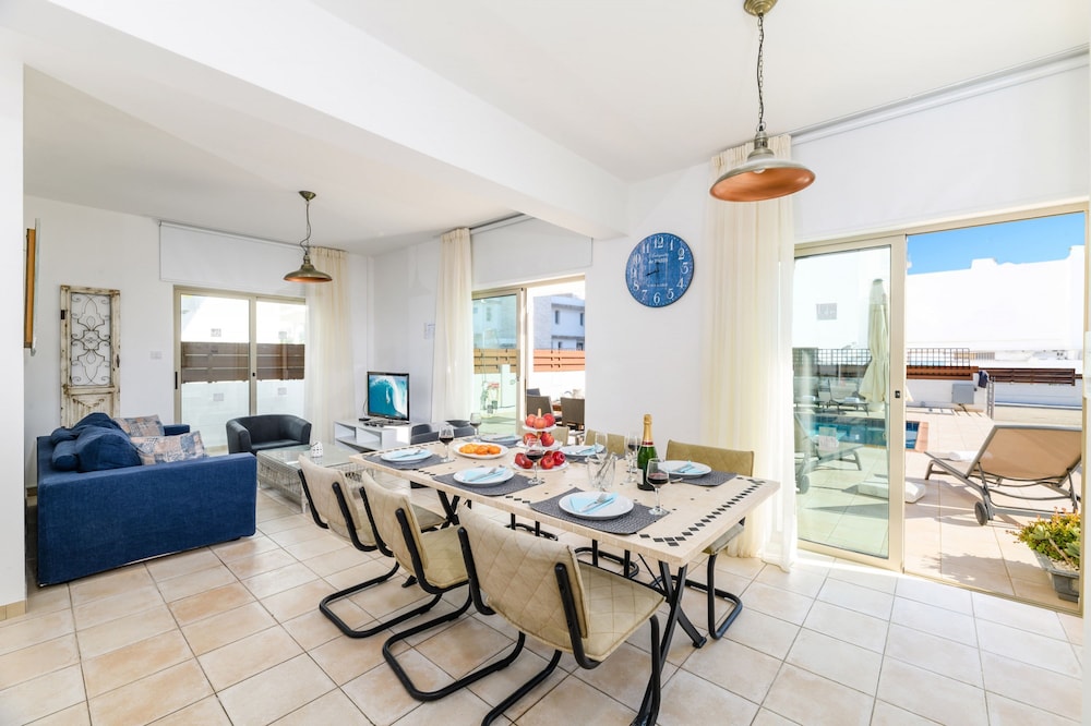 Sunrise Bay Villa 4