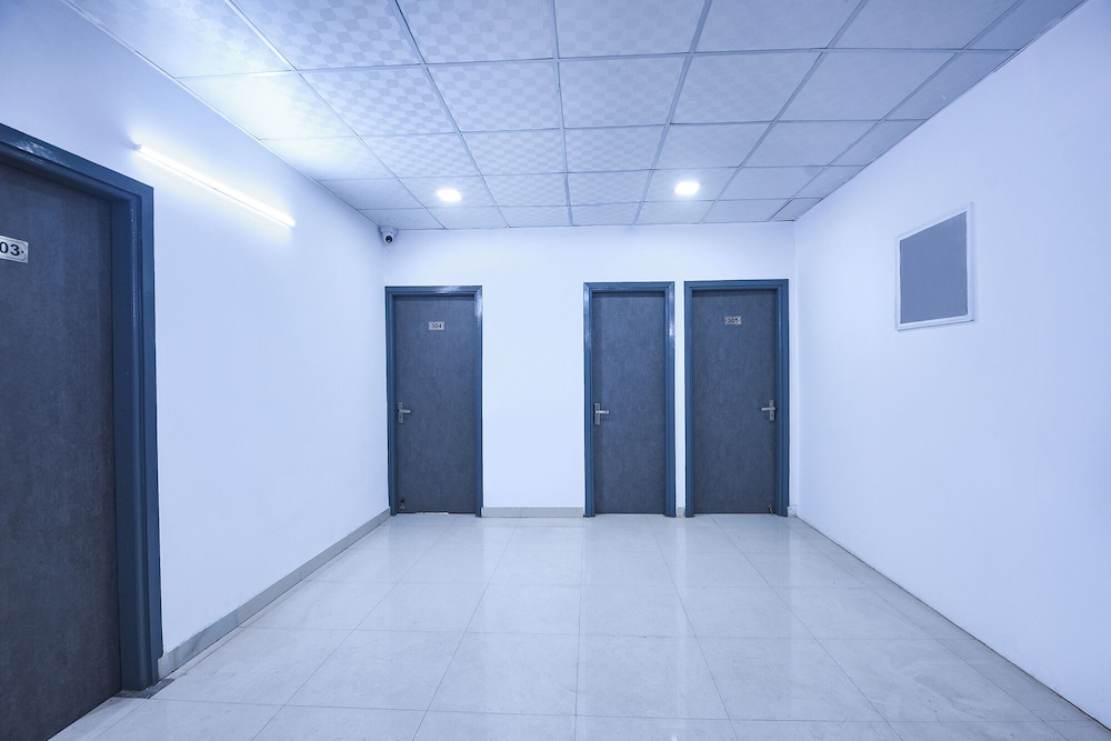 Fabhotel Tulip Sarover Sector 18