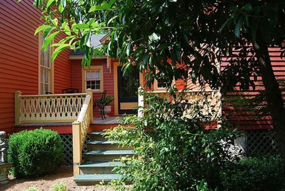 Columbus Vacations - Rothschild-Pound House Inn - Property Image 24