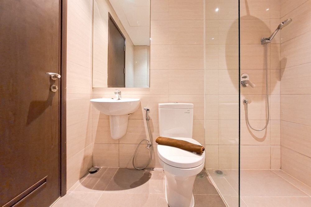 Cozy Living 2Br At Ciputra International Apartment