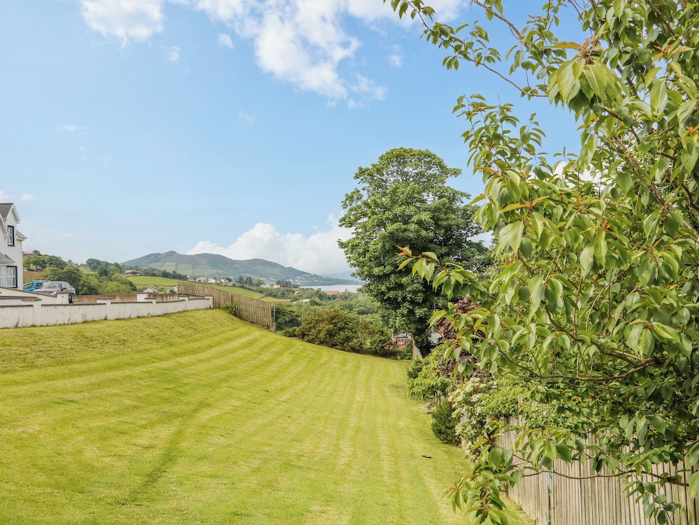 12 Hillview