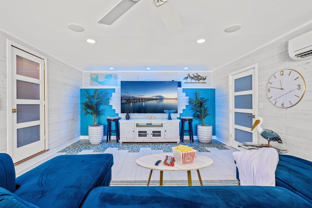 Mango Shores