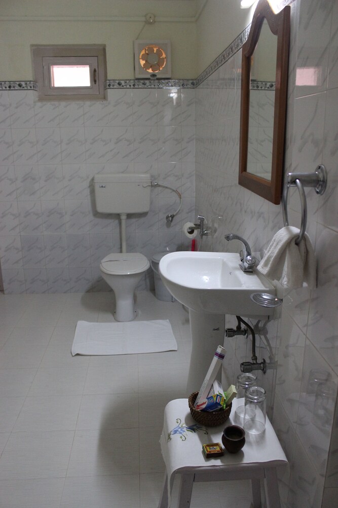 Wathai Heritage Bungalow