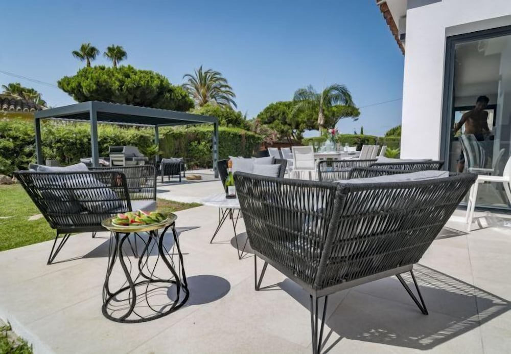 MAR - Luxury Villa Marbesa 400 meters to beach - Image 5