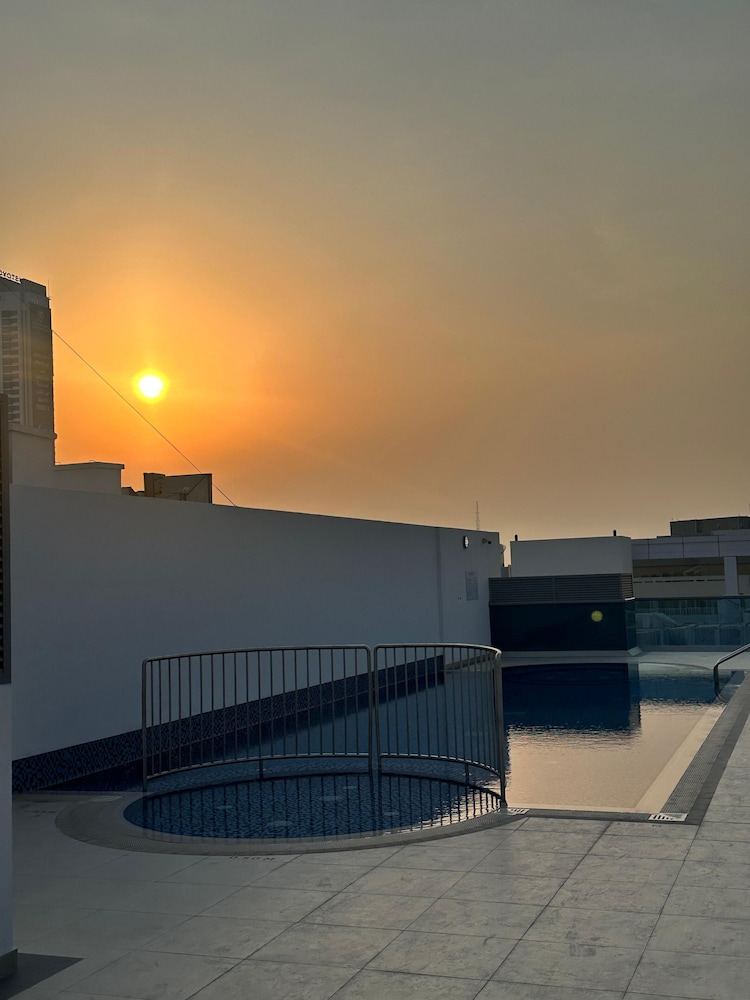 Stay Inn Albarsha by PHM
