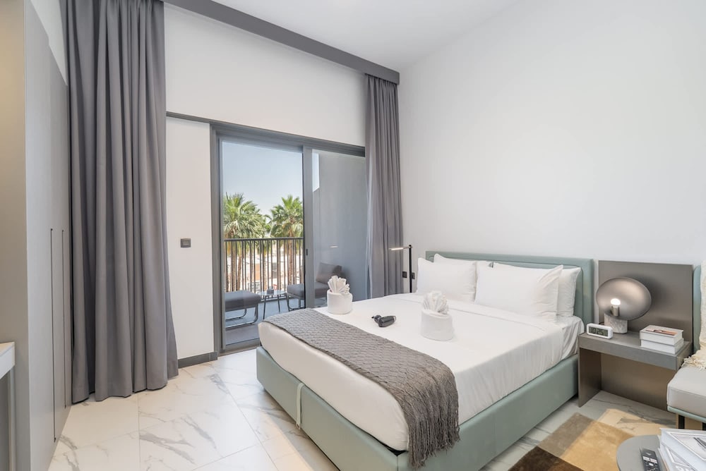 Modern and Stunning Studio in MAG 910 MBR City