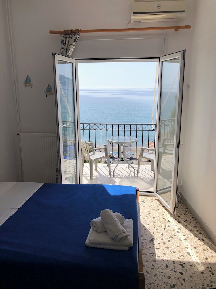 DIMITRA ROOMS