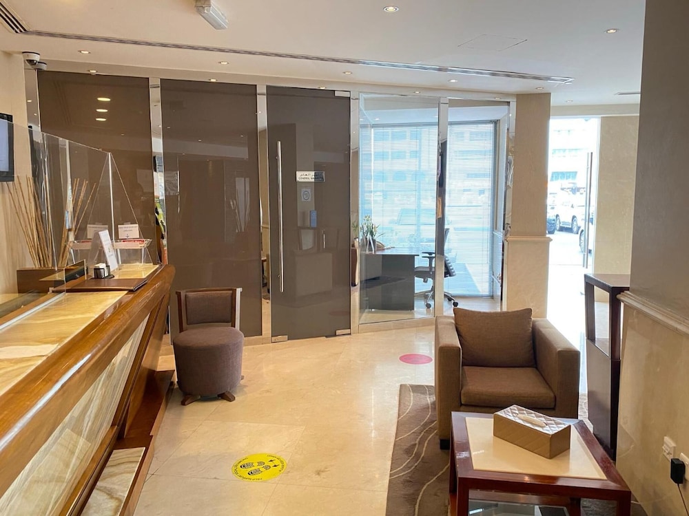 Abu Dhabi Vacations - Phoenix Plaza Hotel Apartments - Property Image 9