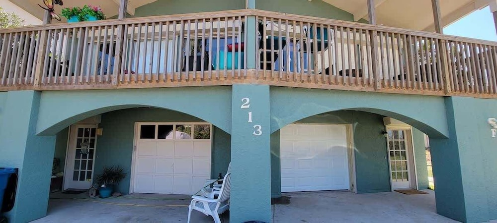 Bay View Great Deck Pool 2 Levels & 3 Bedr 3 Bedroom Condo