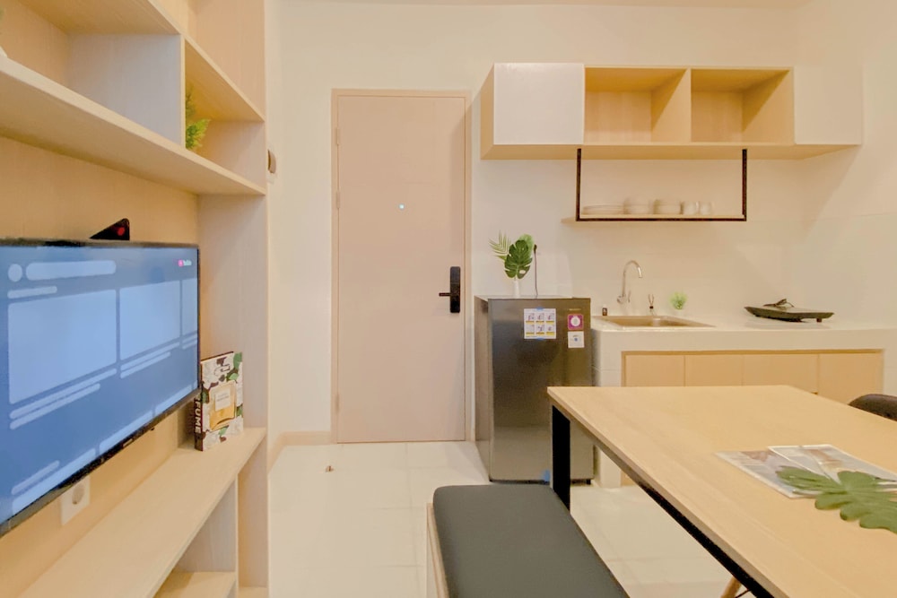 Great Deal and Relaxing 2BR at Tokyo Riverside PIK 2 Apartment