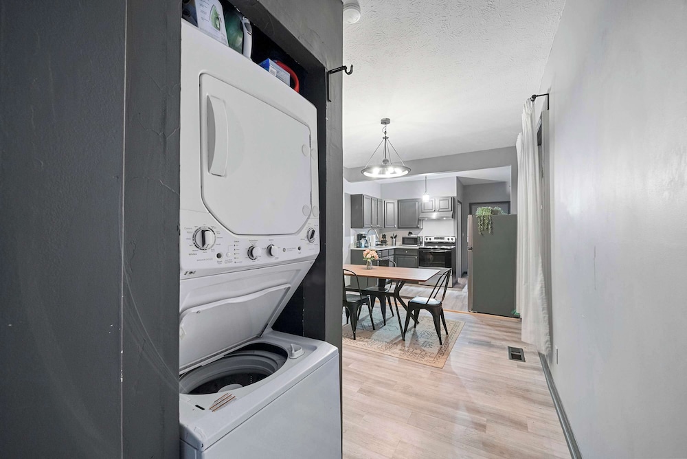 North Pearl Residences 874