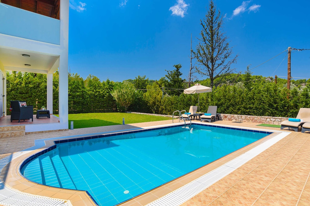 Seven Springs Villas