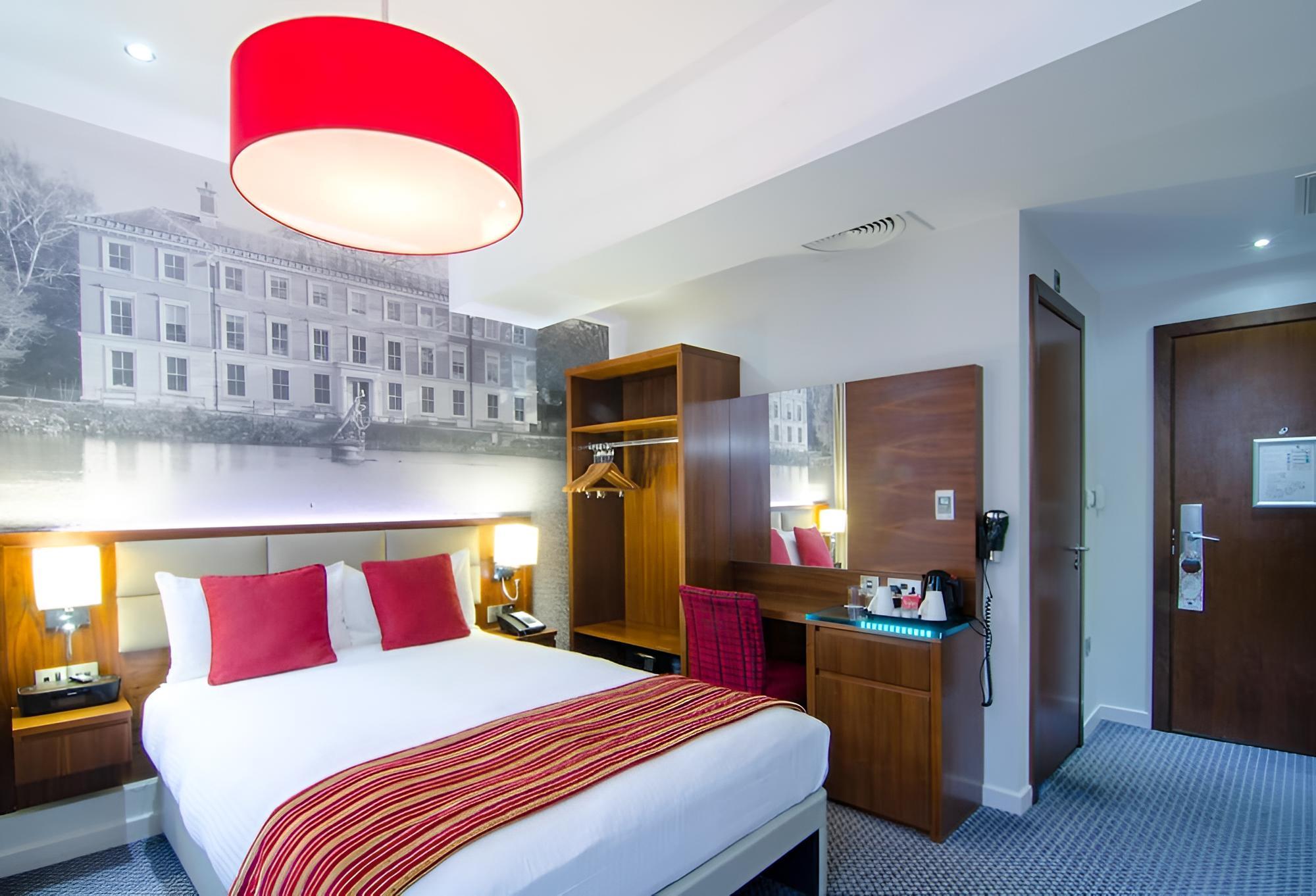 Seraphine Kensington Olympia Hotel