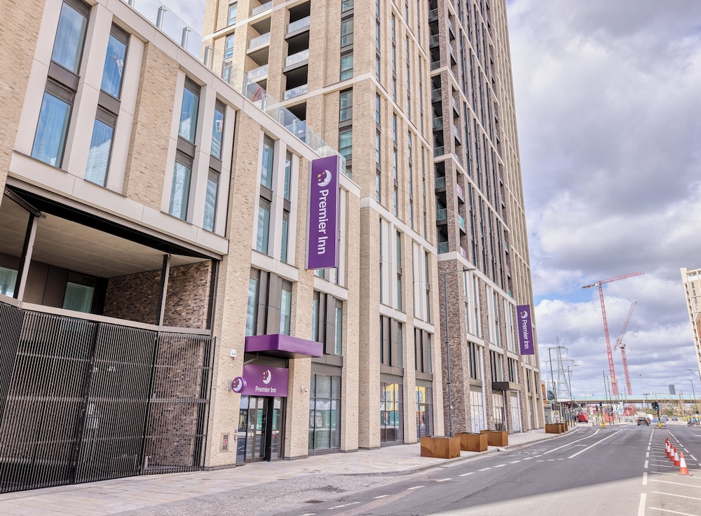 Premier Inn London Docklands - Canning Town
