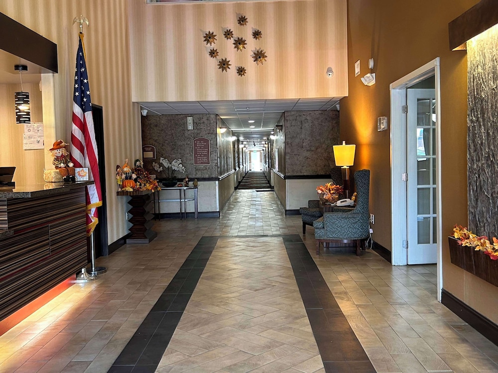 Express Inn Leesville Ft Johnson, SureStay Collection by BW view 4