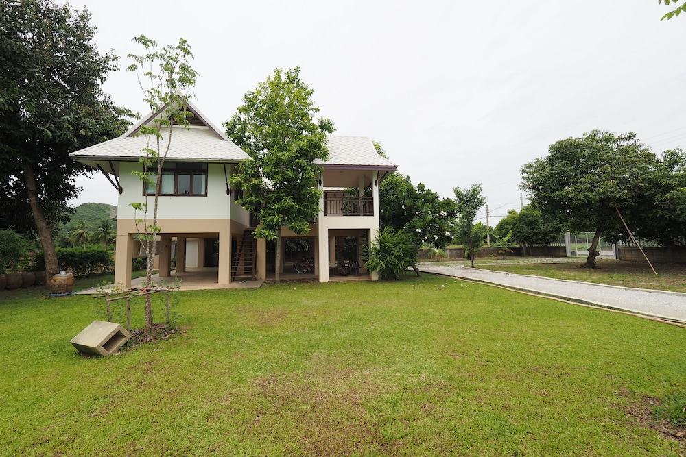 Baan2Rai