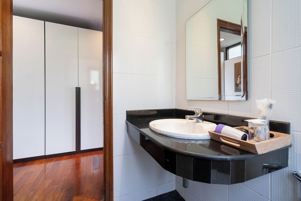 Emerald Hill Villas