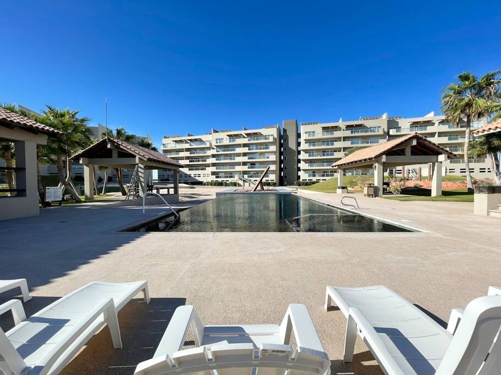 Glamorous Fully Equipped Condo With Amazing Sunset