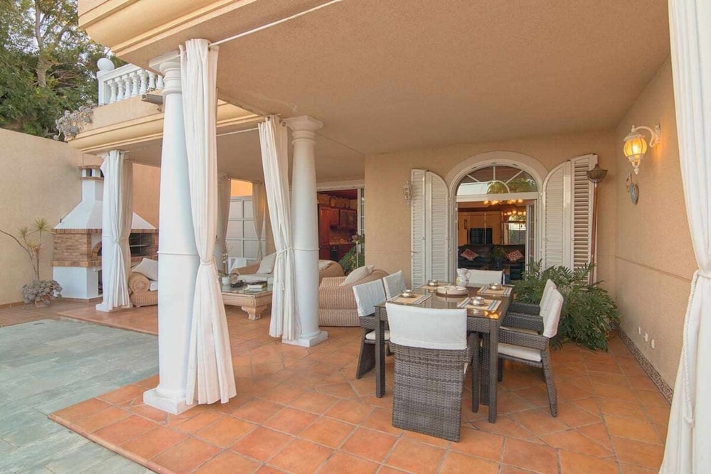 Bayside Concha House Beachfront Oasis With Heated Pool