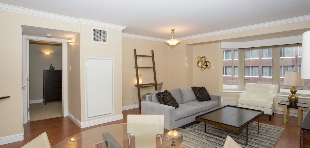 Moore Suites - Salter's gate