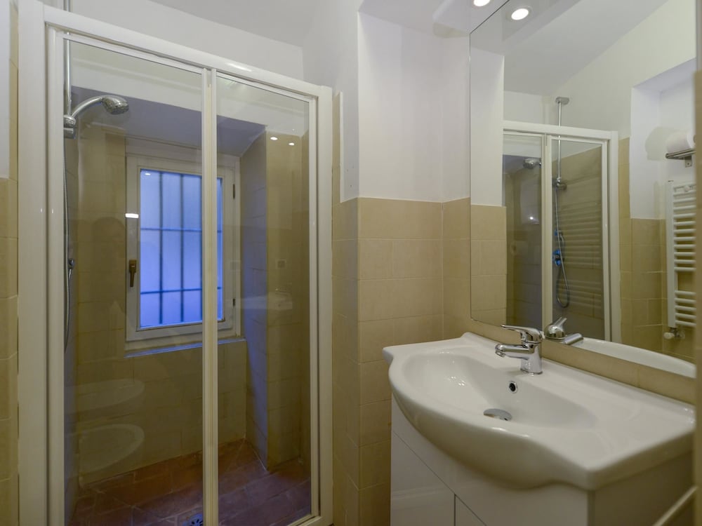 Ibernesi 2 Apartment