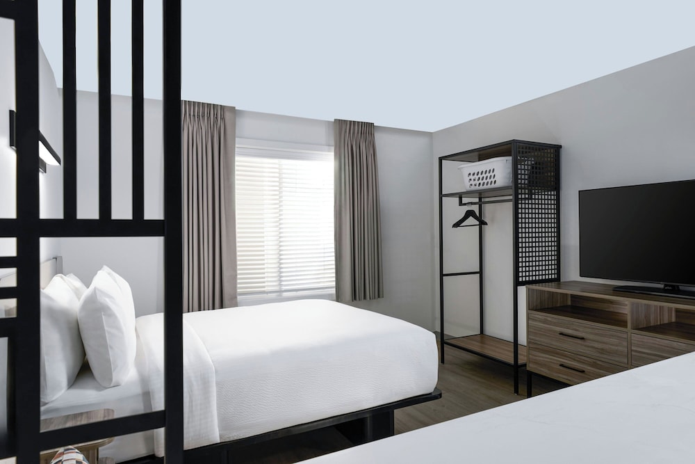 StudioRes by Marriott, Newnan