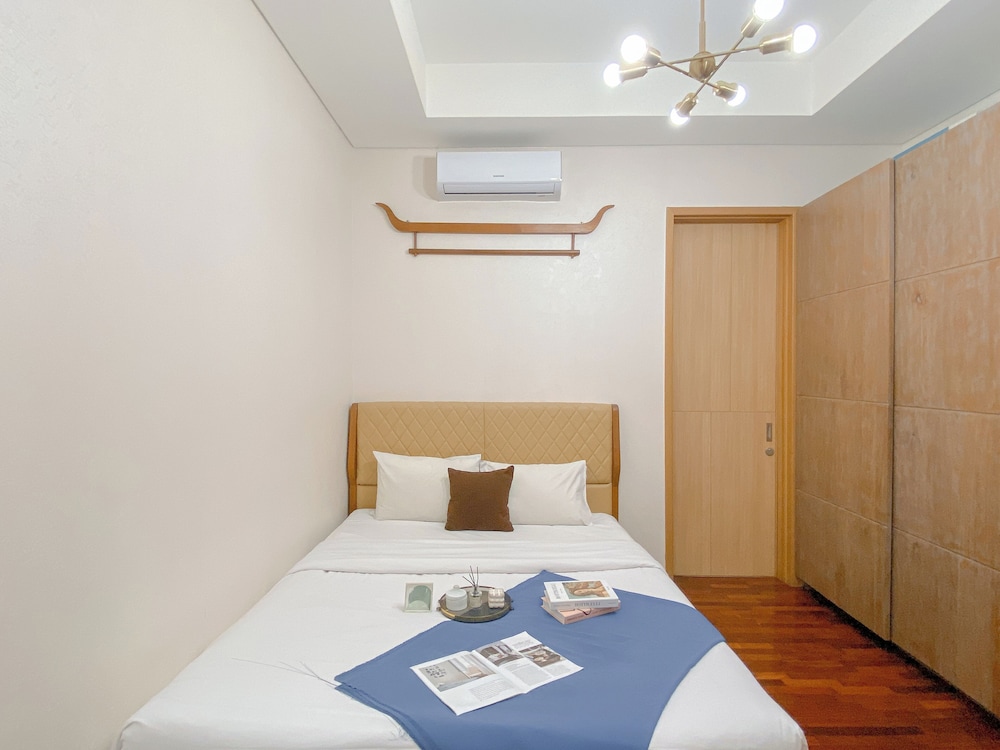 Warm And Cozy 2Br At Samara Suites Apartment