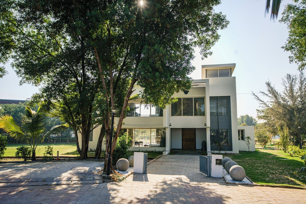 Kings Villa