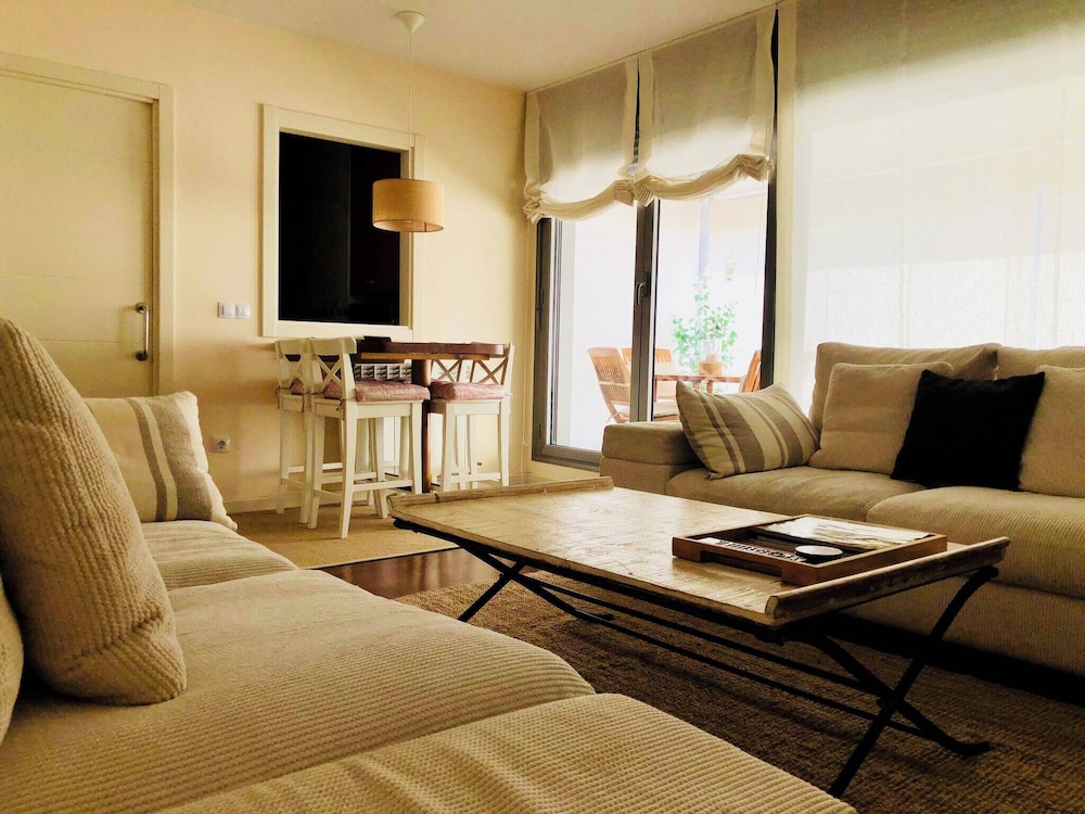 Charming Apartment With Views In Las Margas Golf N001