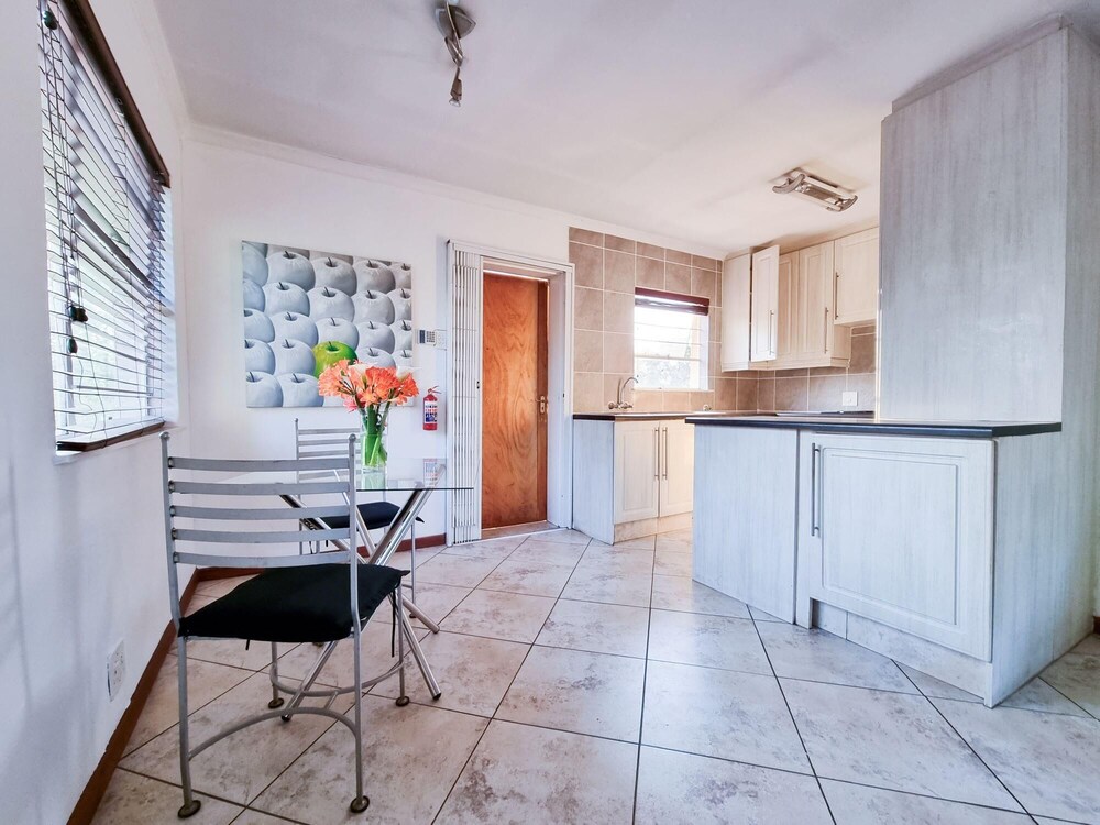 Stylish one bed Apartment in Strydom Park - 2168