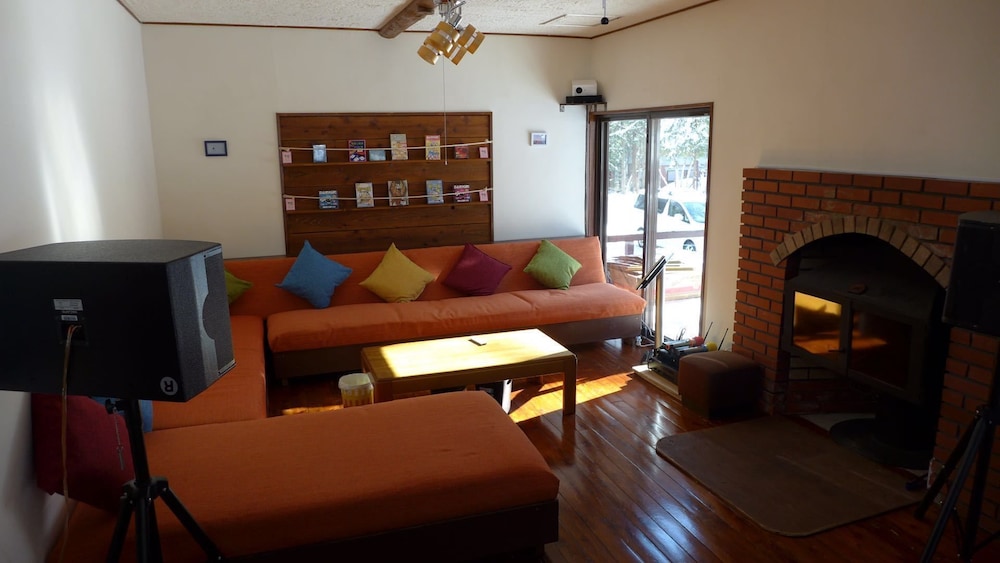 Lodge Q Hotel