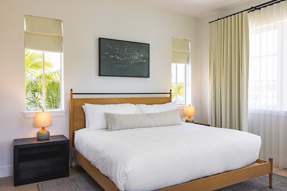 Brand New The Greenmoor House With Pool