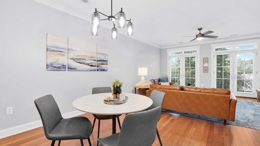 2 Suites Walkable Historic District Location The Juliette by Avantstay