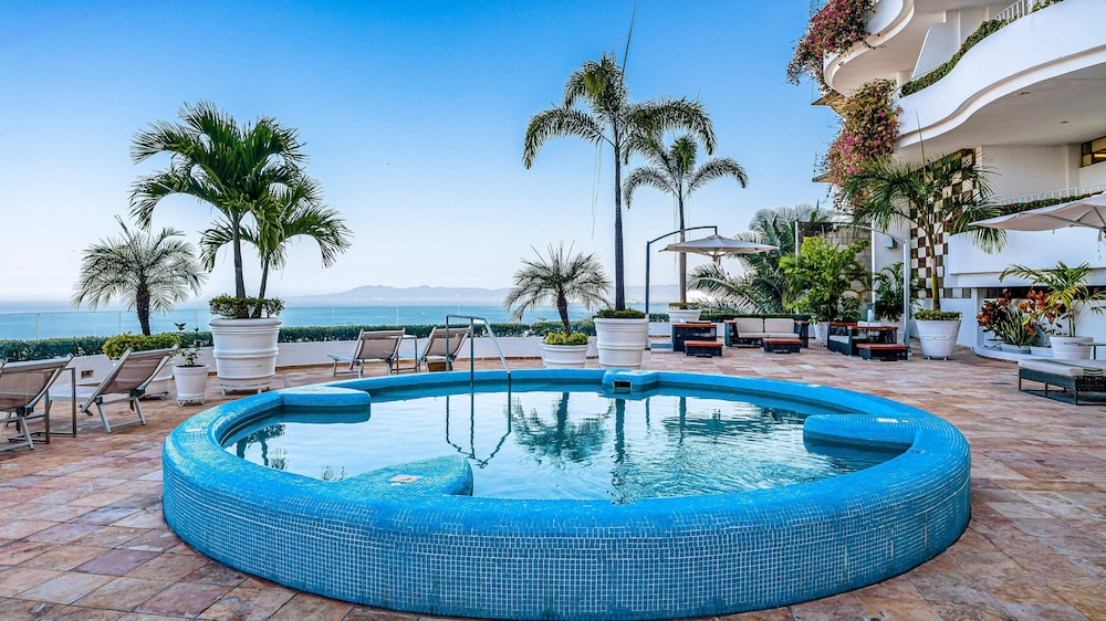 HOLT Grand Miramar Residences