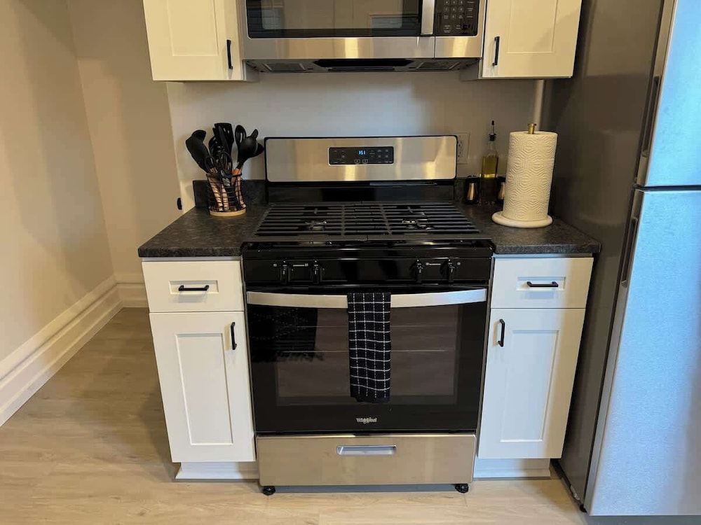 Jungle House Boutique Residences – Downtown Columbus & Short North