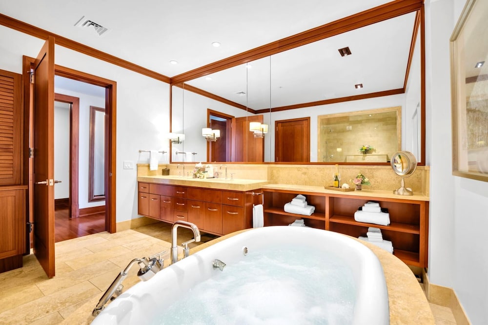 KBM Resorts Free CAR Luxury Oceanfront Villa at Montage Kapalua Bay Private Lanai and BBQ Mon-5203