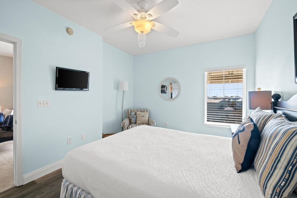 Waterside Village by Panhandle Getaways