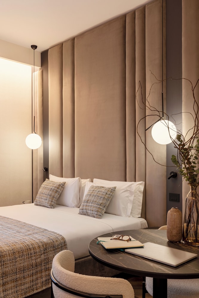 LUMERA STAY - Brera