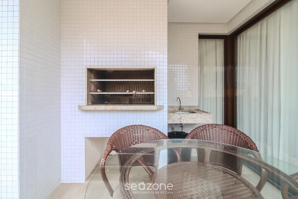 CSD - Apartments Near Bombas Beach