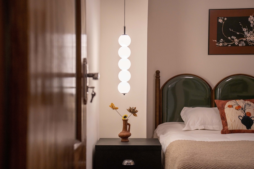 Book and Bed-People's Square