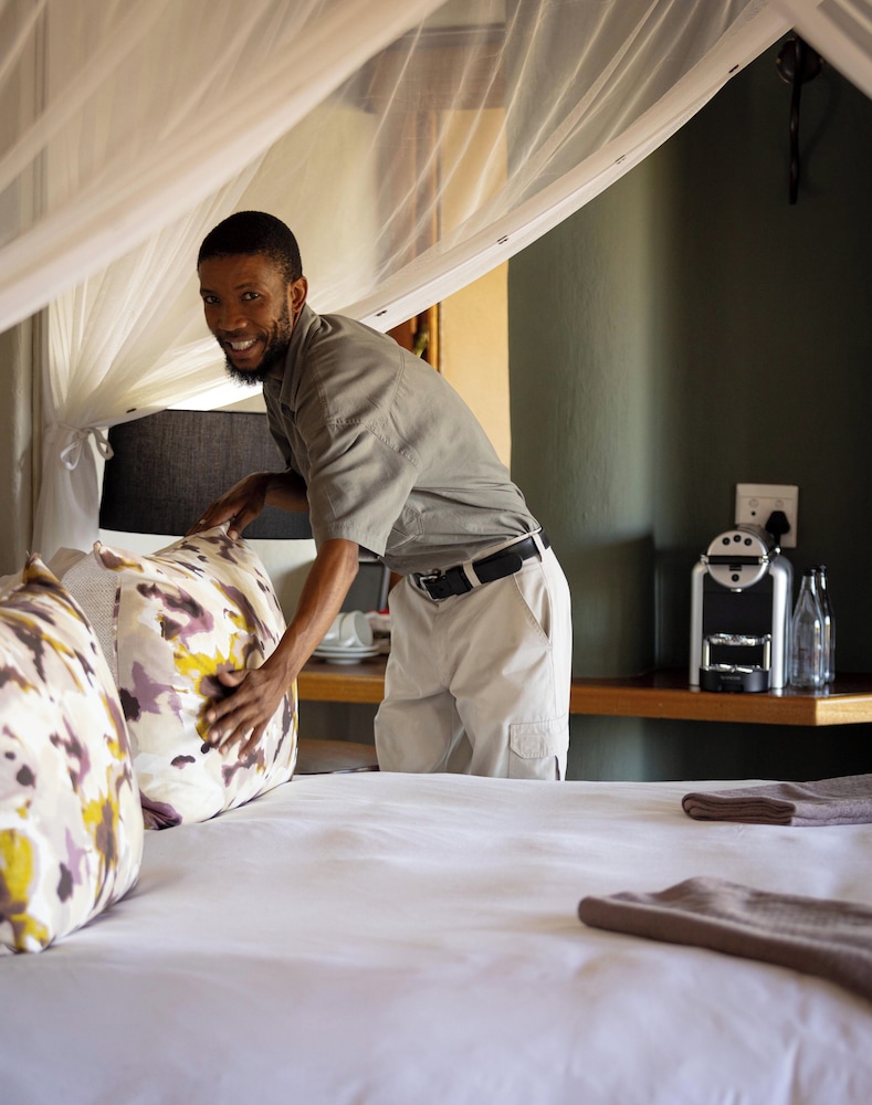 Rhulani Safari Lodge