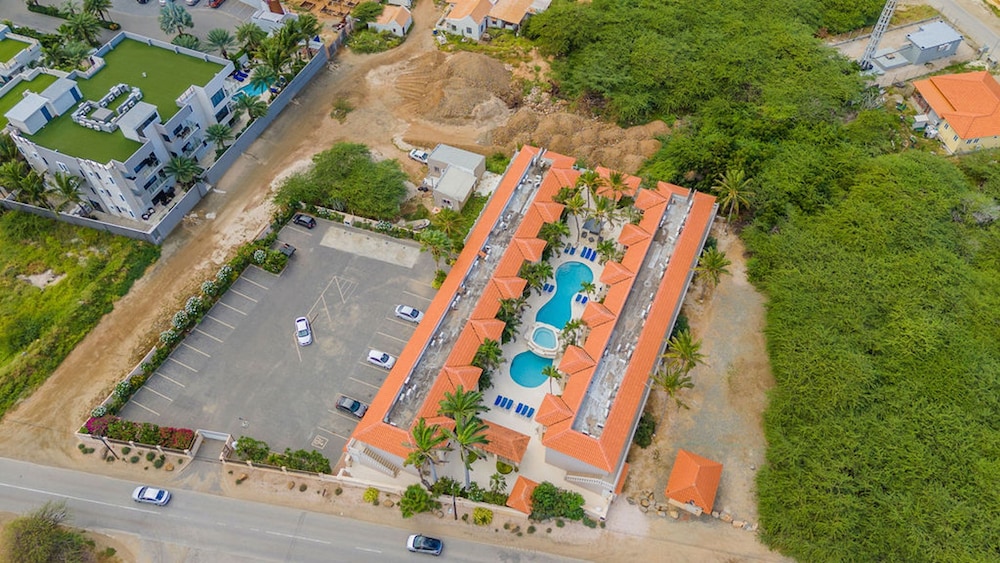 1BR Condo Wacamaya Condos Great Pool Location