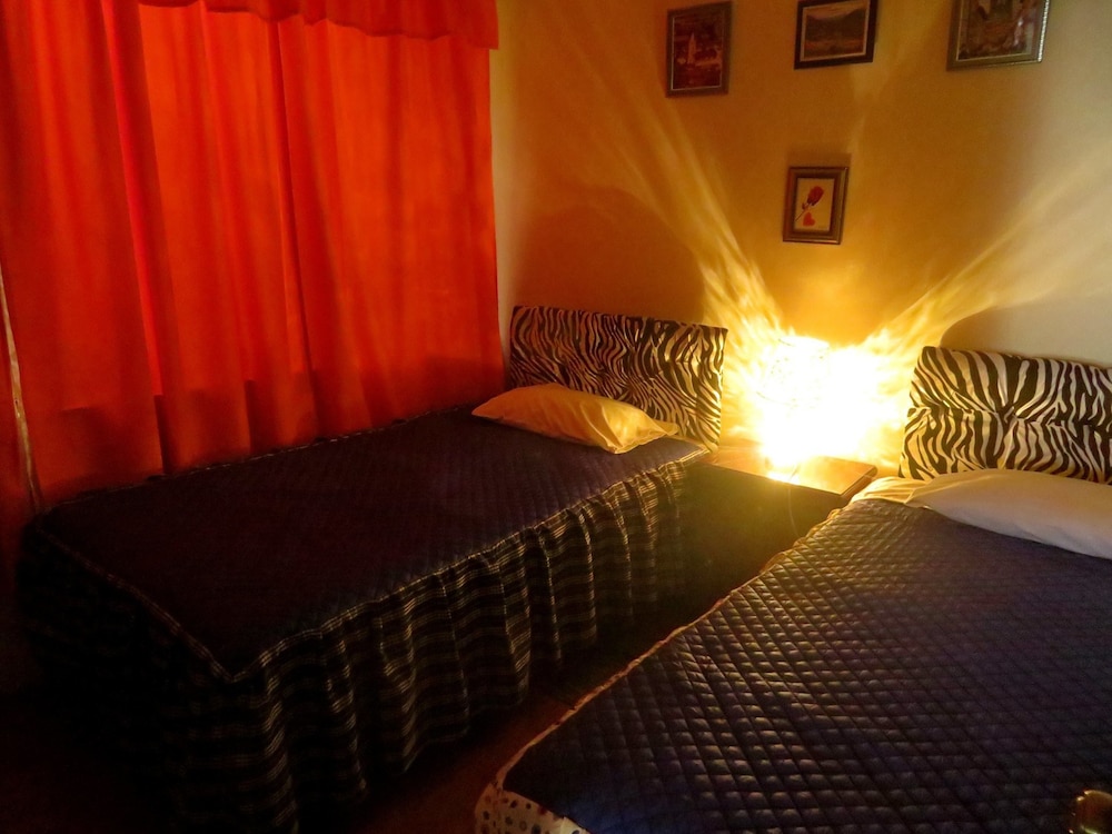 Hostel la Granja view 4