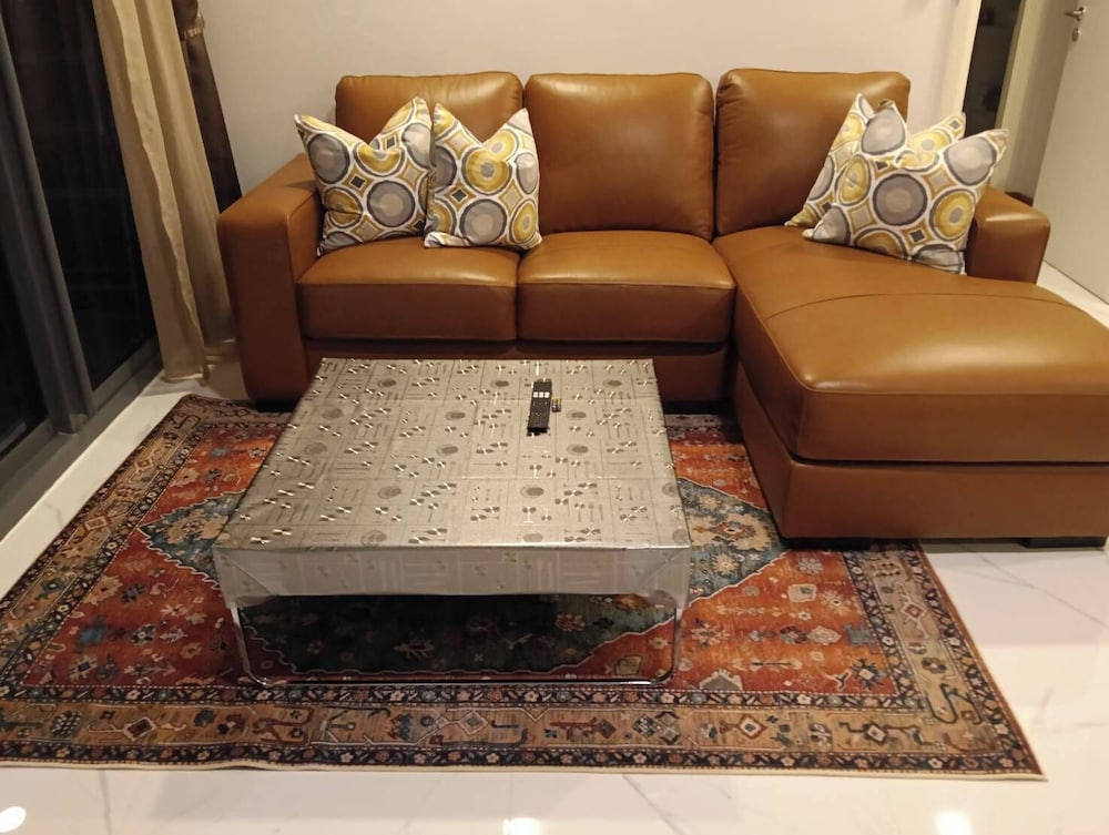 Luxury Large One Bedroom Seaview Serviced Apartment at Wongamat, Pattaya
