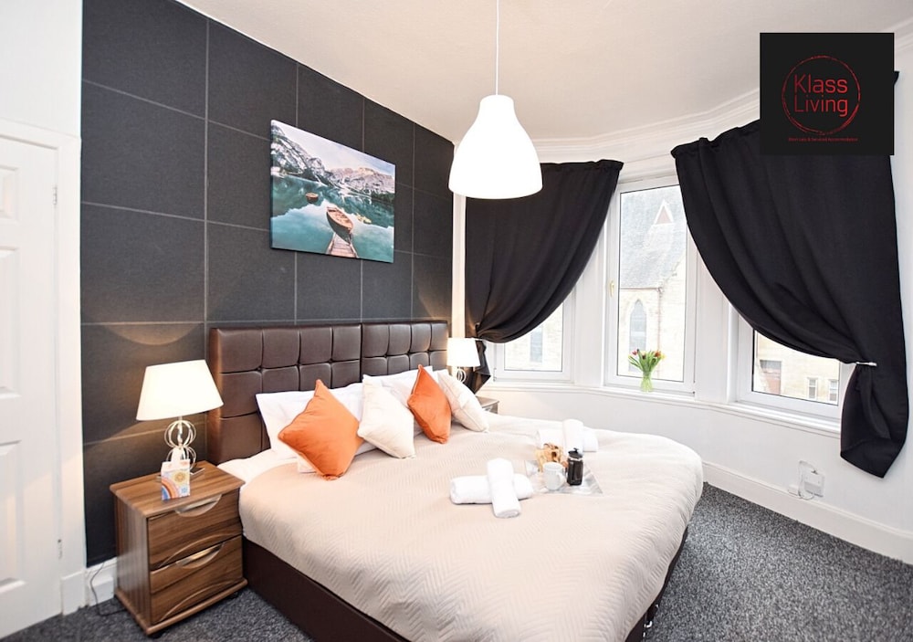 One Bedroom Apartment by Klass Living Serviced Accommodation Coatbridge - Whifflet Park Apartment With Wifi  and Parking view 2