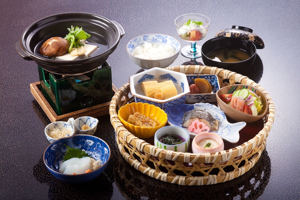 Tsukihitei Ryokan
