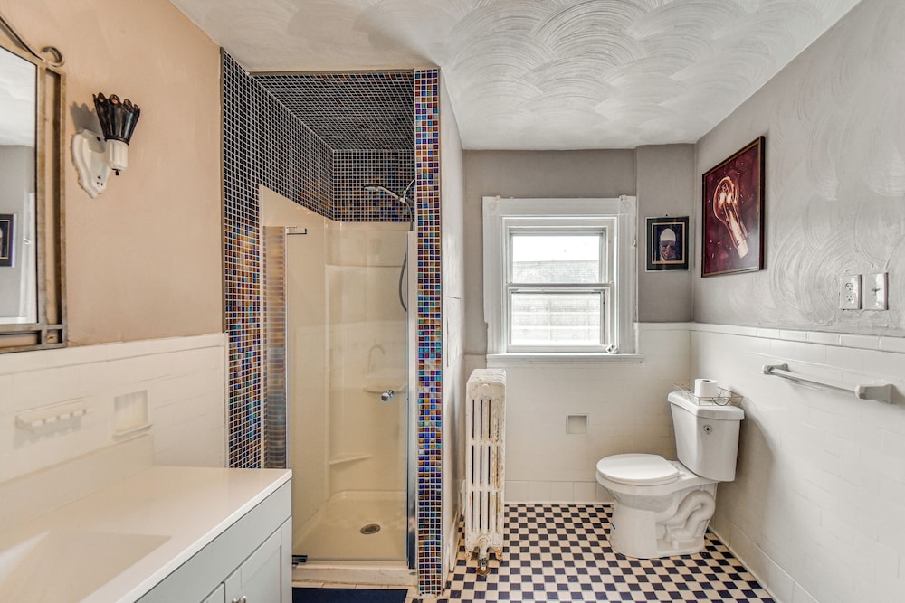 Walk to River & Downtown: Portsmouth Apartment!