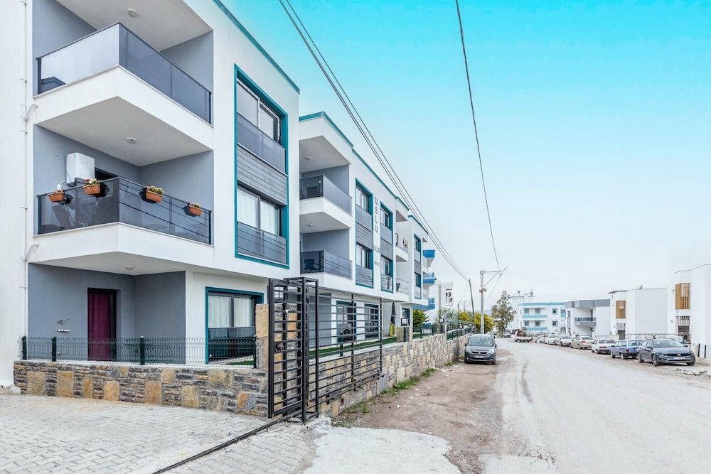 Spacious Flat With Balcony in Mugla view 5